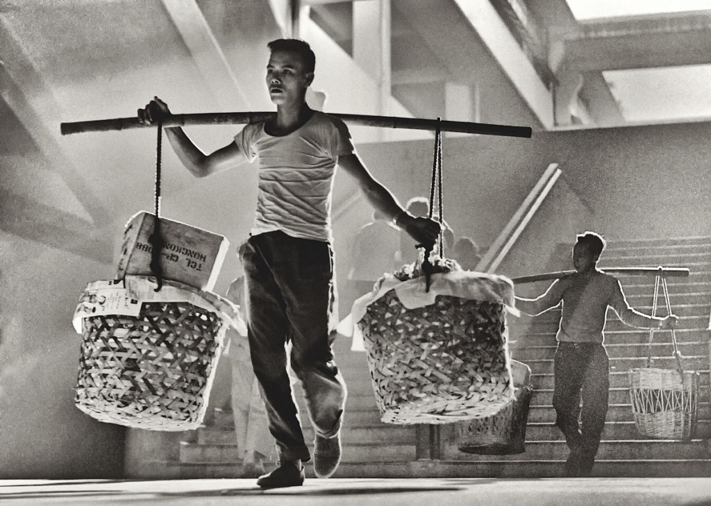 Fotografía de Fan Ho © Hong Kong Años 50 Galería Blue Lotus